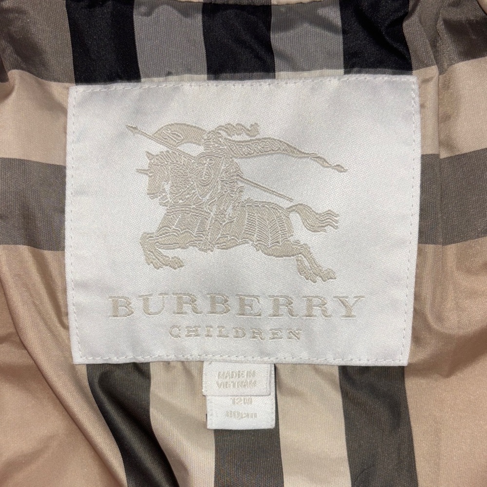 Burberry Kids Light Pink Quilted Puffer Coat - Picture 2 of 6